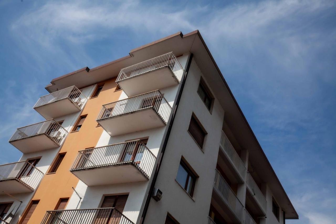 Attico Panoramico In Centro - Civetta Lägenhet Belluno Exteriör bild